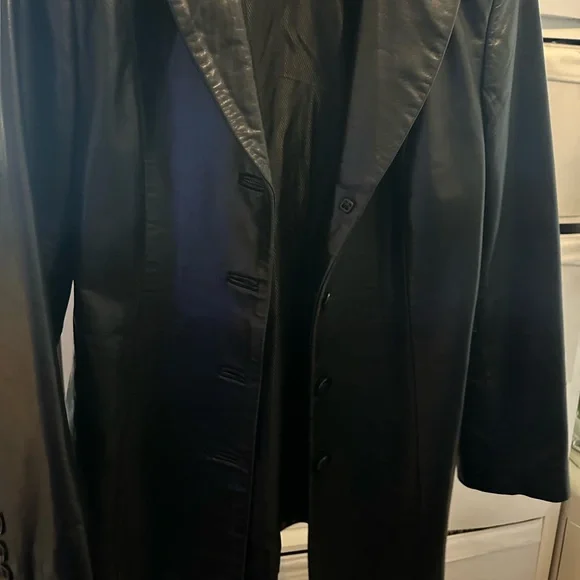 Leather jacket - Picture 8 of 14